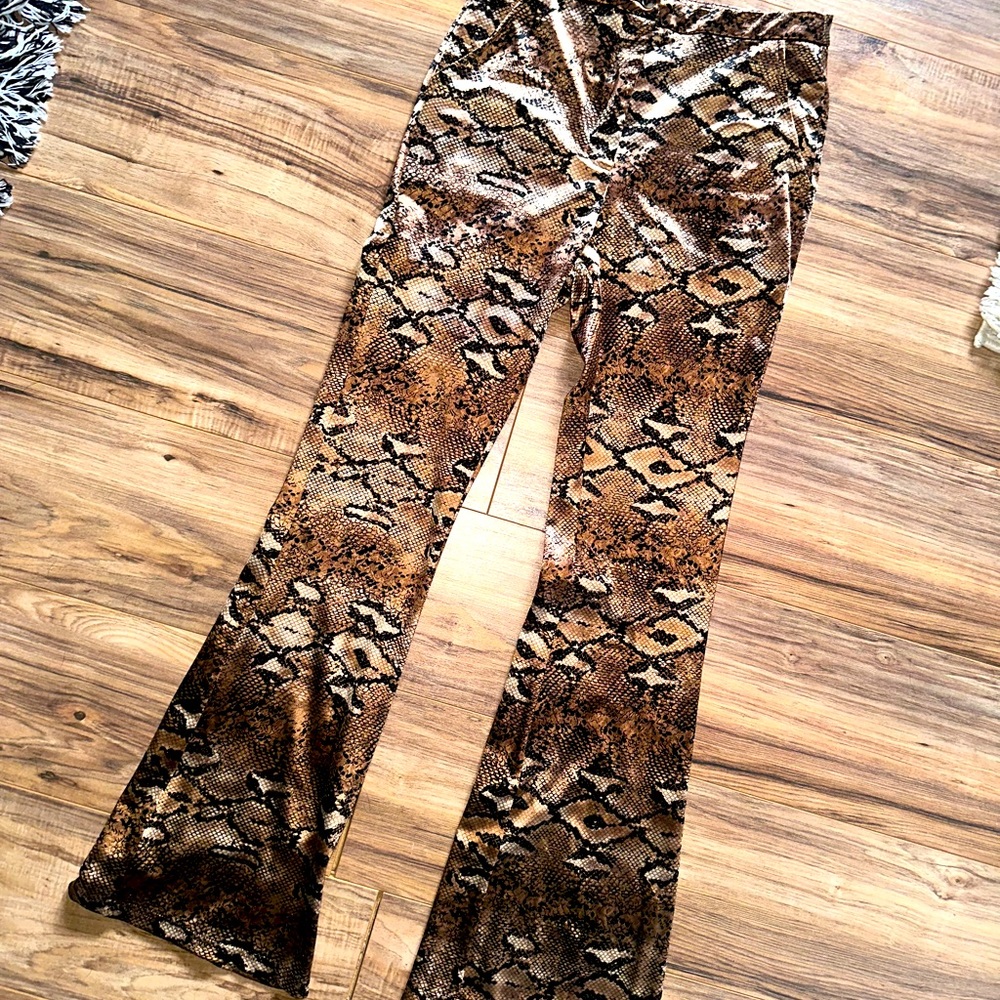 Silky High-Waist Snakeskin-print Flare Pants